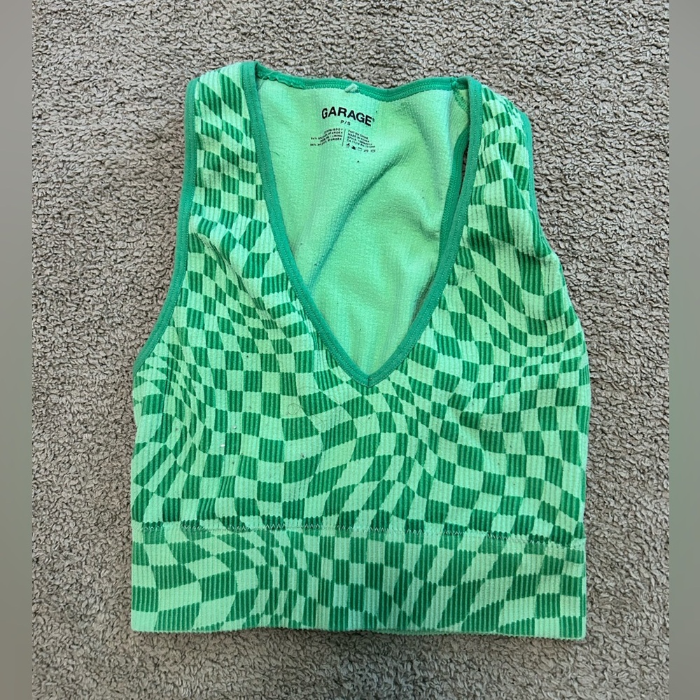 Garage cropped top